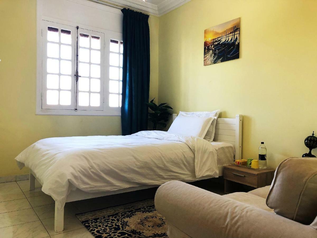 Blue And White House Hotel Anfa-Superieur Luaran gambar