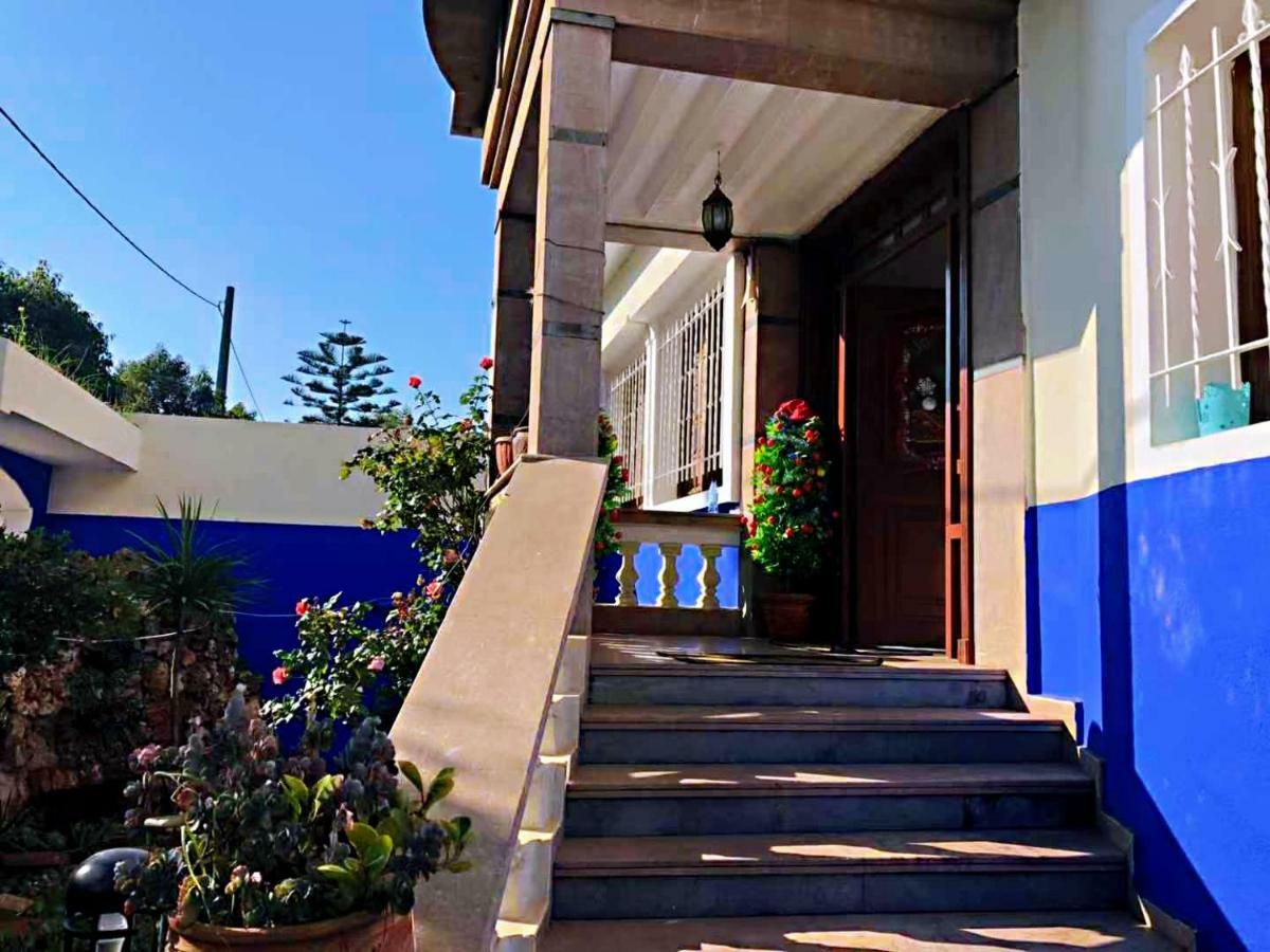 Blue And White House Hotel Anfa-Superieur Luaran gambar