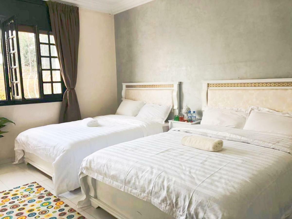 Blue And White House Hotel Anfa-Superieur Luaran gambar