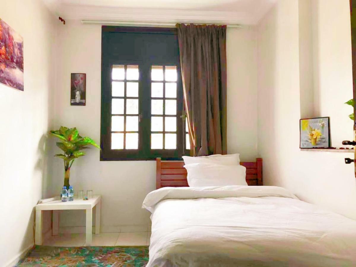 Blue And White House Hotel Anfa-Superieur Luaran gambar